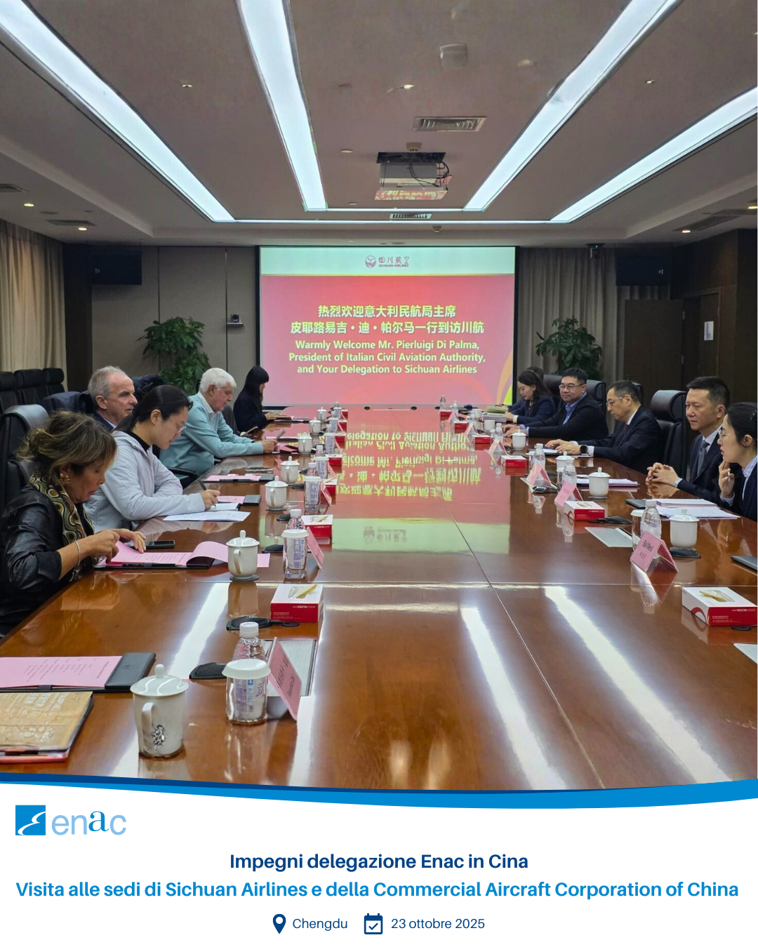 Visita alle sedi di Sichuan Airlines e COMAC