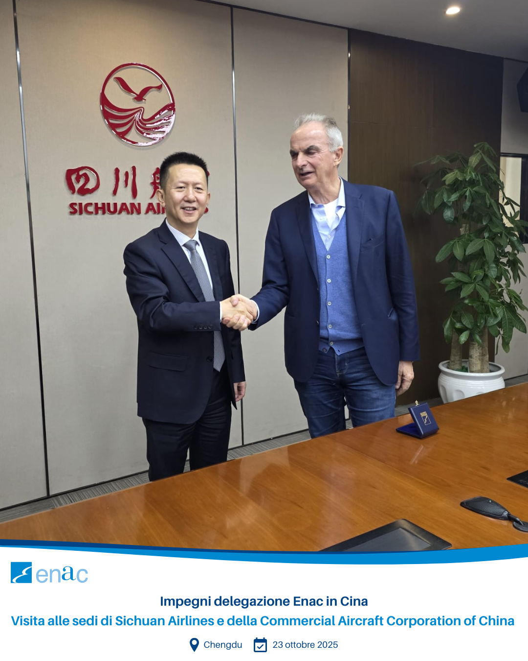 Visita alle sedi di Sichuan Airlines e COMAC