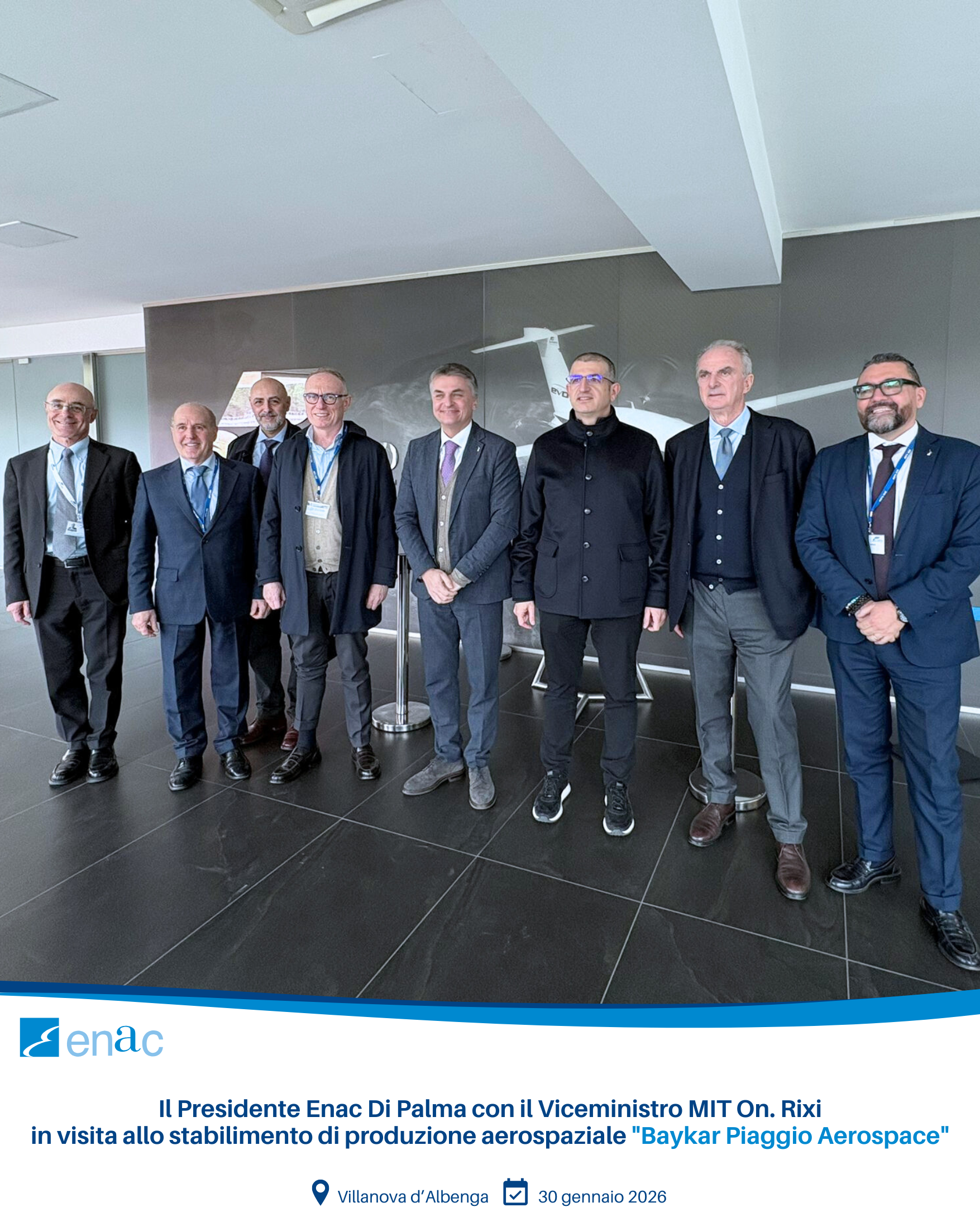 Il Presidente Enac Di Palma con il Viceministro MIT On. Rixi in visita allo stabilimento di produzione aerospaziale "Baykar Piaggio Aerospace"