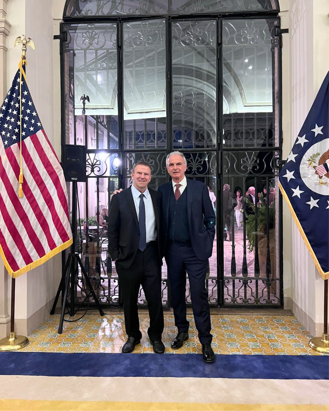 Il Presidente Enac Di Palma con l'Ambasciatore USA Fertitta all'evento celebrativo del primo volo Roma - Houston