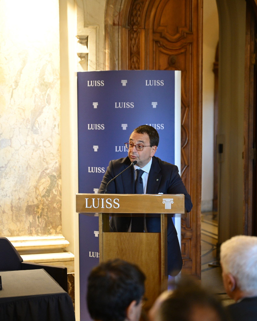 Il Presidente Di Palma con il Presidente IX Commissione alla Camera On. Deidda al convegno Enac-Luiss "Le nuove sfide del sistema aeroportuale"