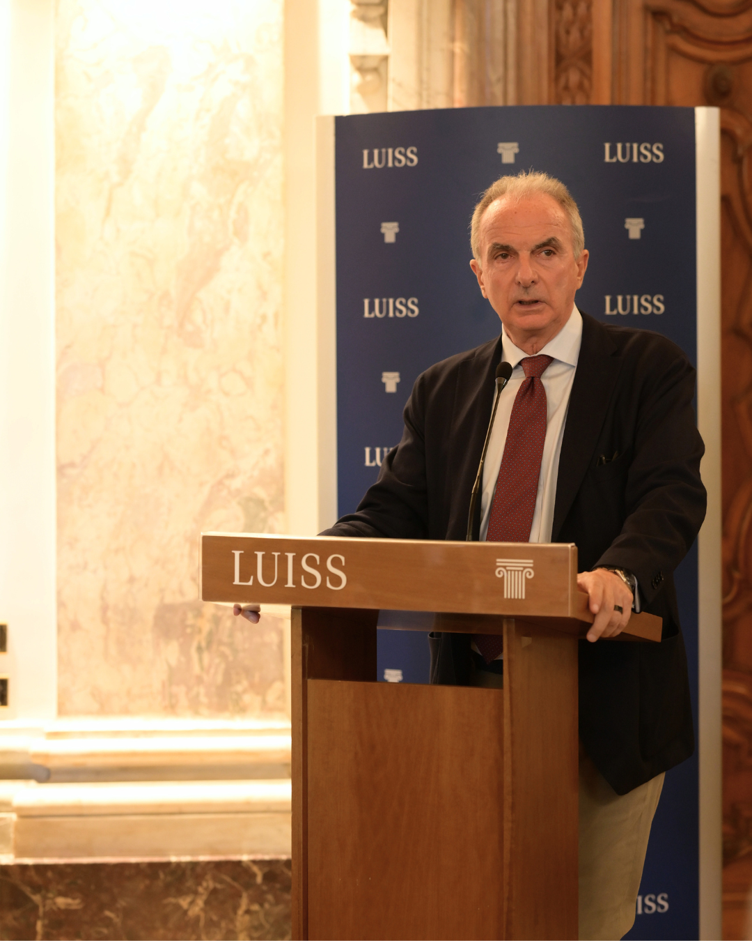 Il Presidente Di Palma con il Viceministro MIT On. Rixi al convegno Enac-Luiss "Regional Air Mobility e valorizzazione degli aeroporti territoriali"